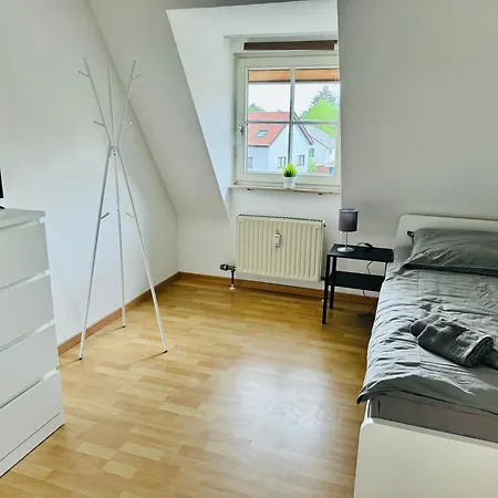 Monteurwohnung, 7 Einzelbetten, Kueche, Parkplatz, Naehe Heilbronn I Hyra Living I Gem01 * Gemmingen