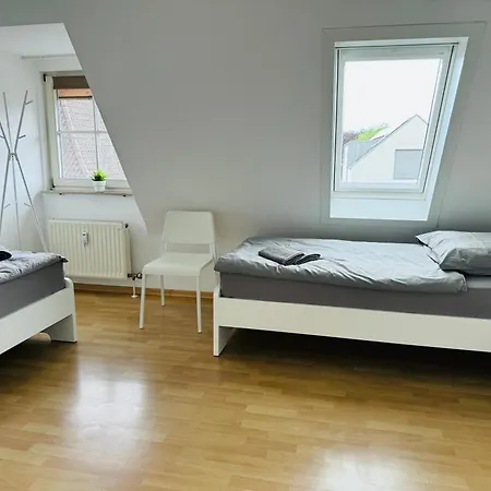 Monteurwohnung, 7 Einzelbetten, Kueche, Parkplatz, Naehe Heilbronn I Hyra Living I Gem01 Apartment *